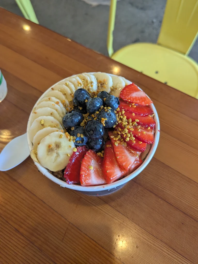 Original fruit-bowl photo used for all three generated formats